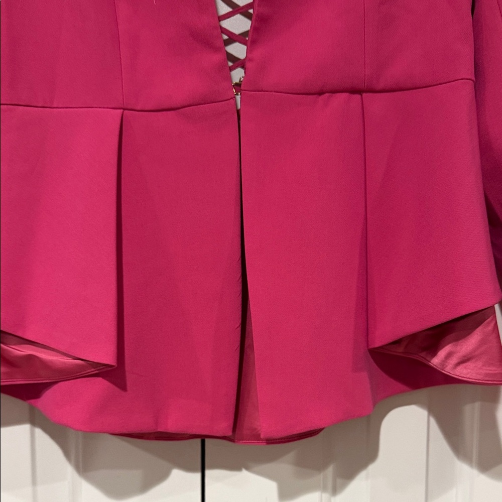 Bebe stretch twill lace up back Vibrant Pink Blazer 6 NWT‎ - Picture 2 of 7